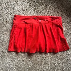 Pleat to Street Midrise Skirt